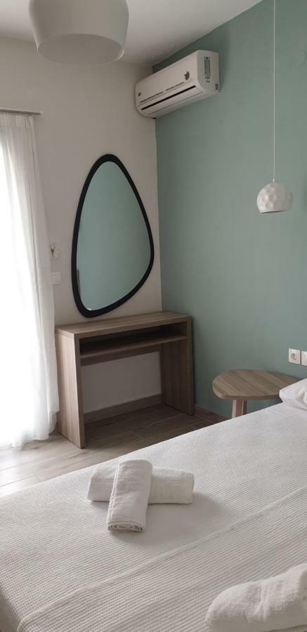 Chriselia 1 Apartment เนอาโรดา ภายนอก รูปภาพ